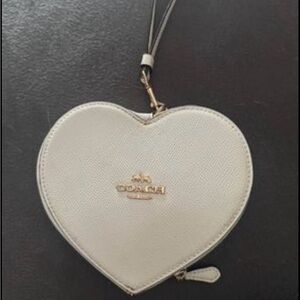 White heart coach wristlet